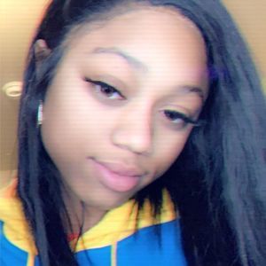 Meet your Posher, Ava